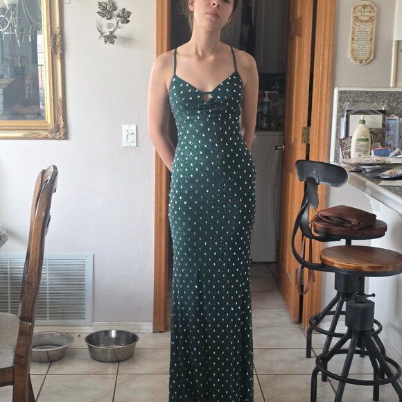 Chic green diamond-crystal beaded dress - Picture 1 of 3